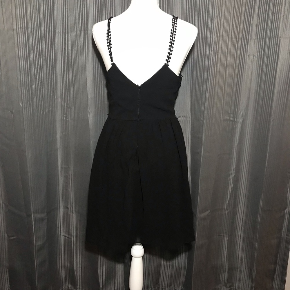 Dress - Picture 6 of 8